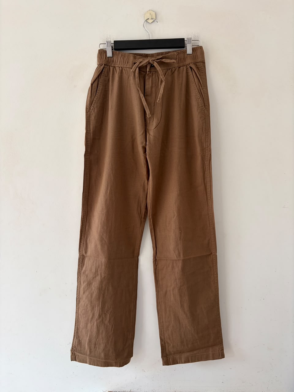 Rusted clay straight-fit linen pants