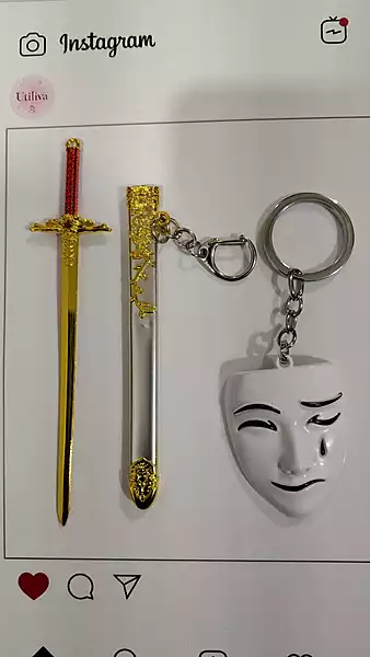 Golden Mini Samurai Sword (Katana) and Scabbard Keychain set