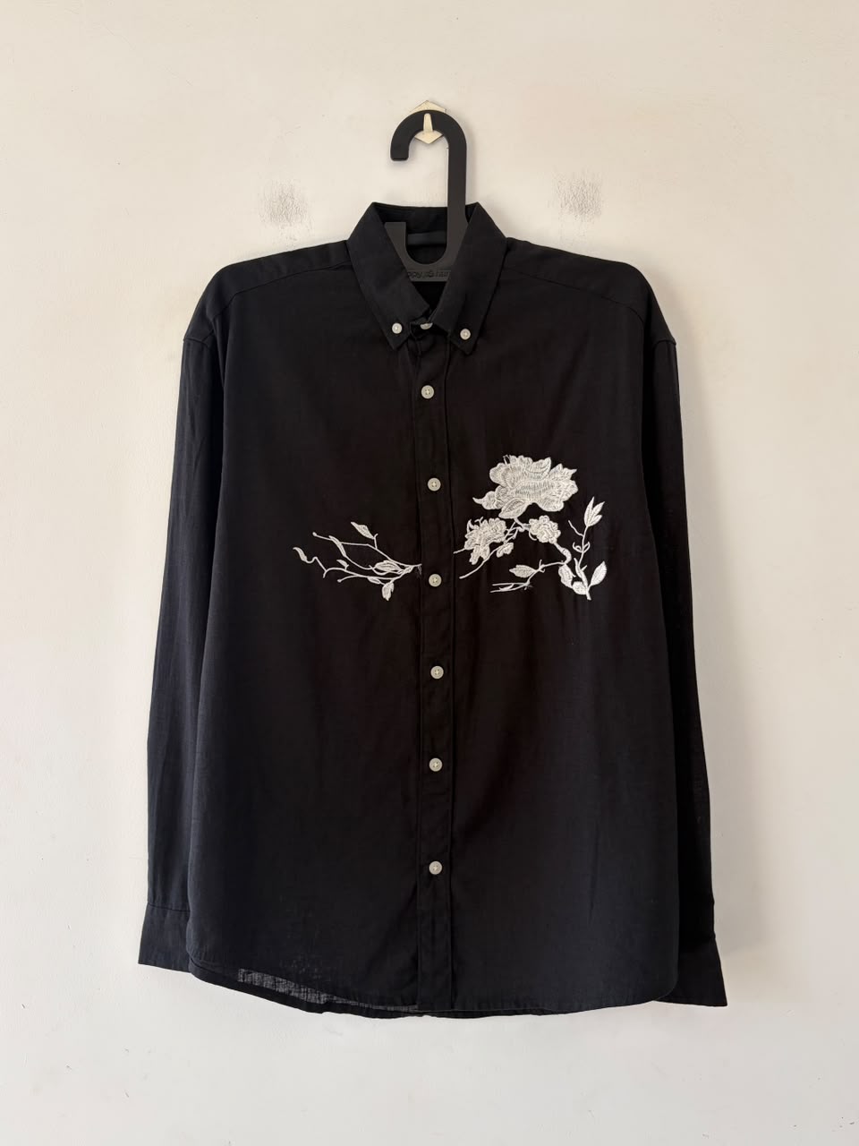 Noir artisan embroidered shirt