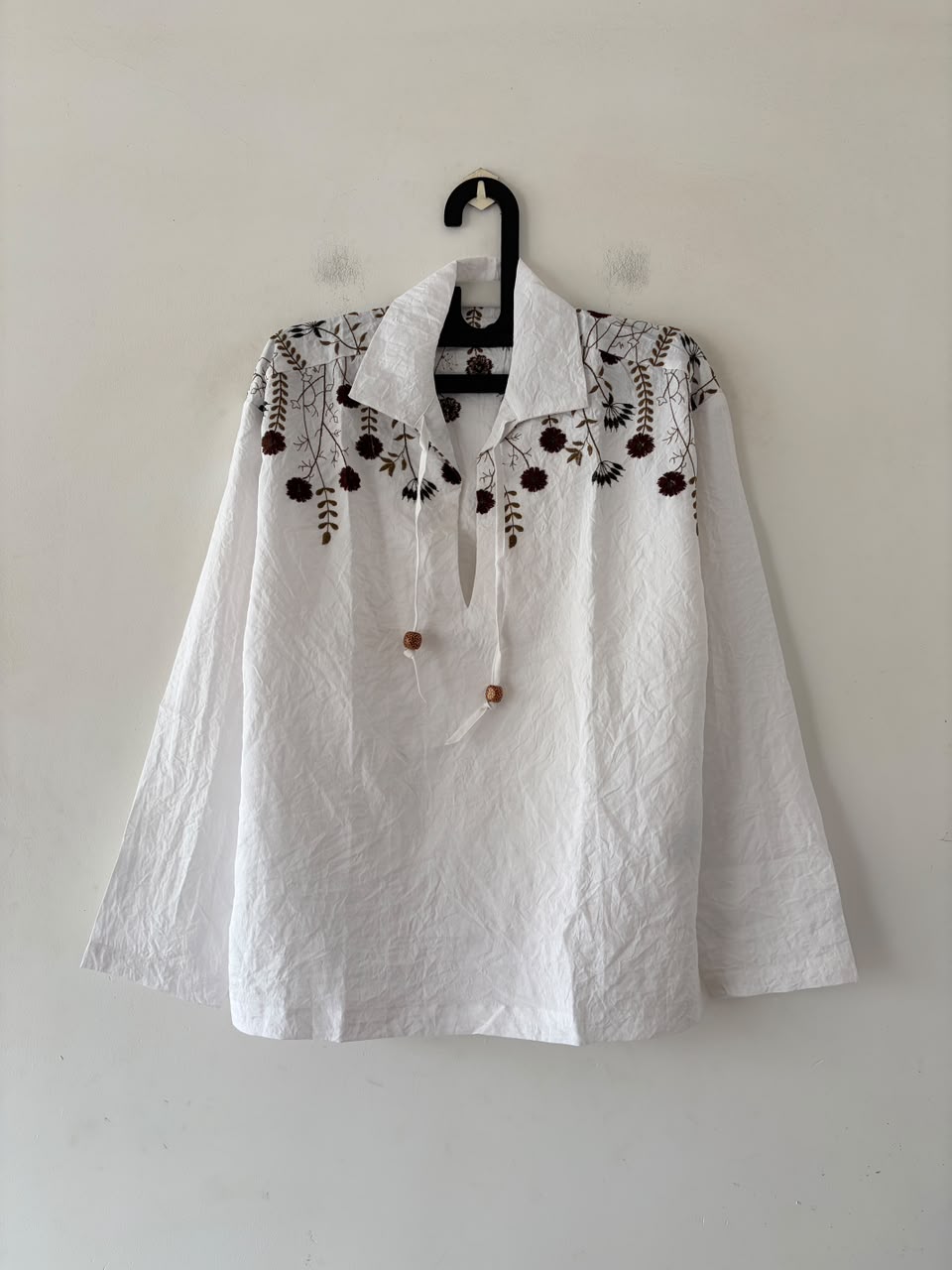 Pearl meadow embroidered kurta