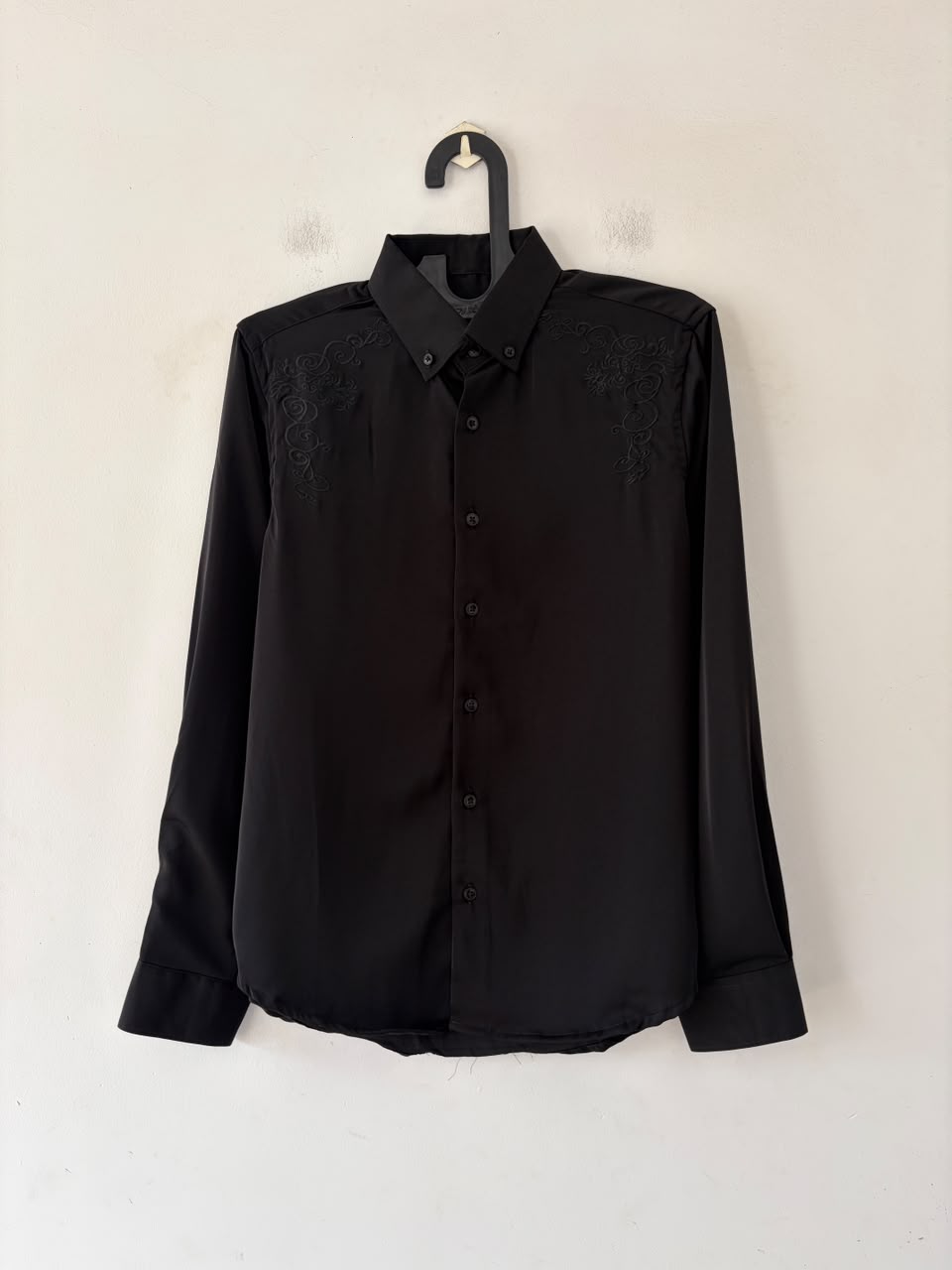 Noir royale embroidered shirt