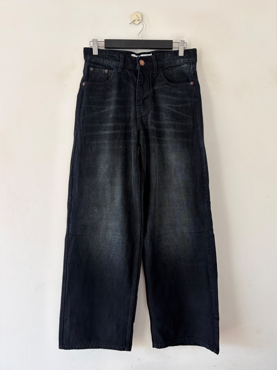 Carbon fade whisker baggy jeans