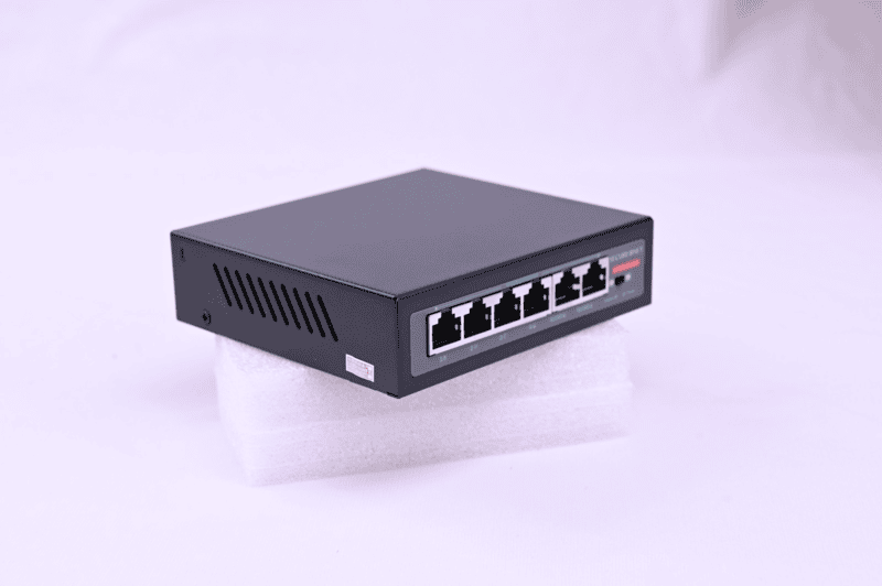 Secure Net POE SWITCH 4 PORT 10/100 MBPS - S-POE SW 1004