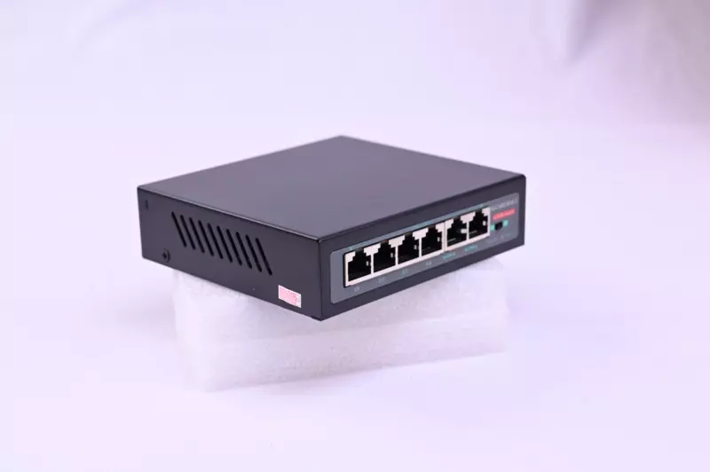 Secure Net POE SWITCH 4 PORT 10/100 MBPS - S-POE SW 1004