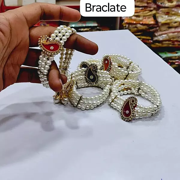 Kundan Adjustable Bracelet