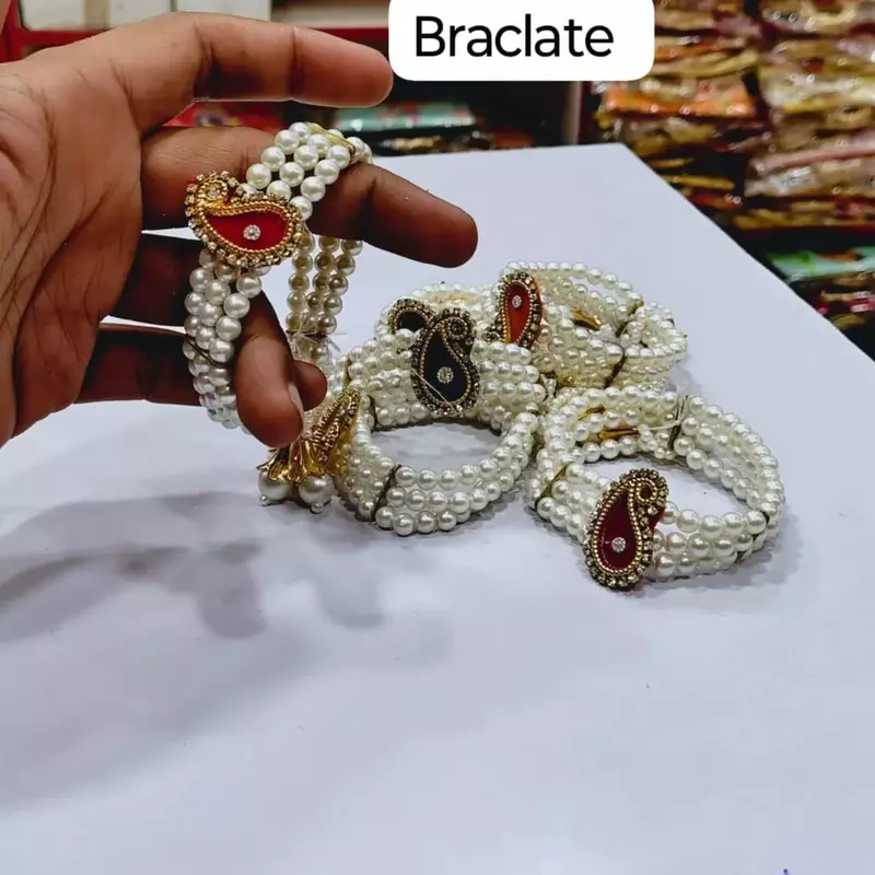 Kundan Adjustable Bracelet