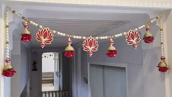 Premium Lotus Jhumka Bandanwar Toran