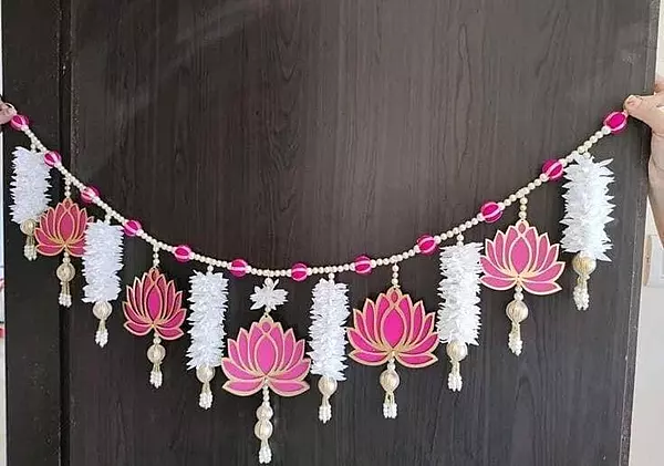Premium Pink Lotus Pearl Bandanwar Toran
