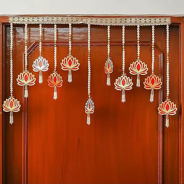 Elegant Lotus Pearl Bandanwar Toran