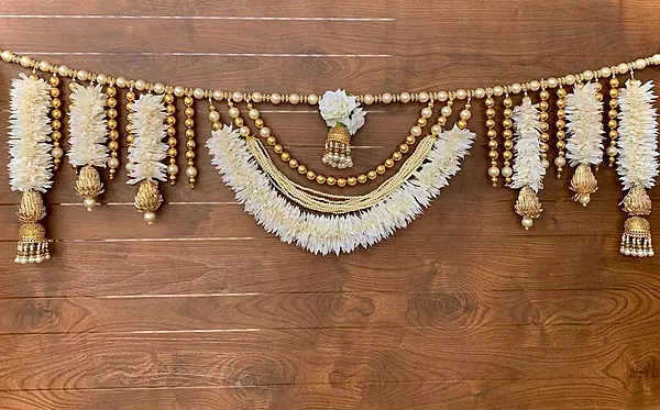 Pearl & Mogra Festive Bandanwar Toran