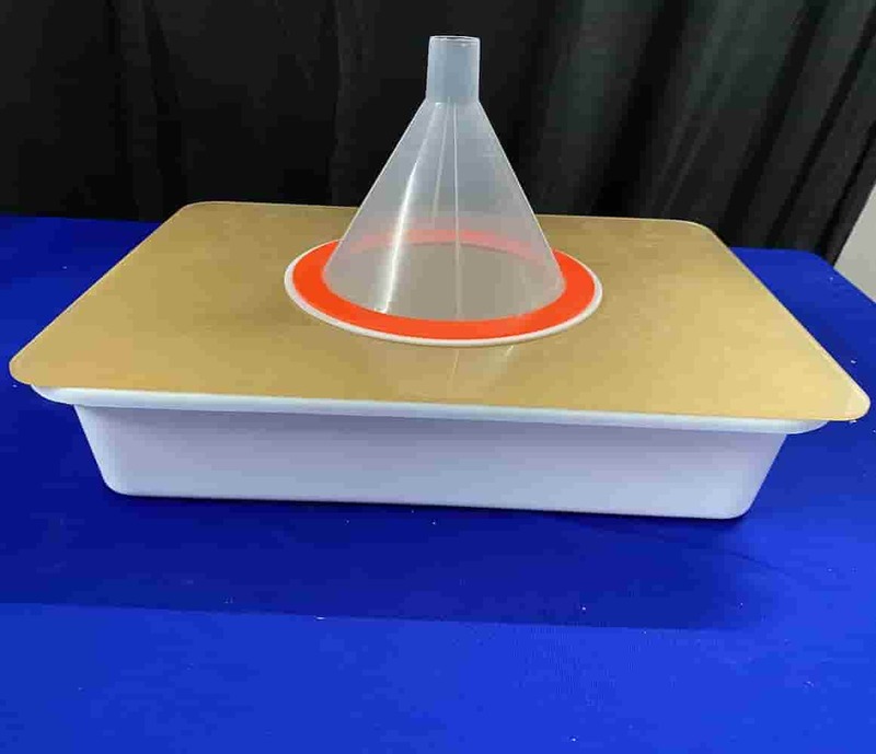 Larval Tray with Escape Funnel