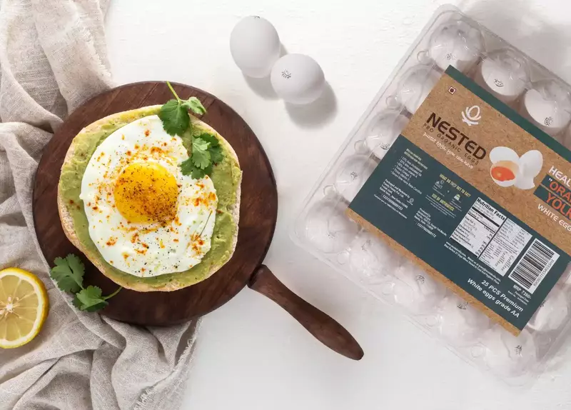 White Eggs 25 Pcs - Nested