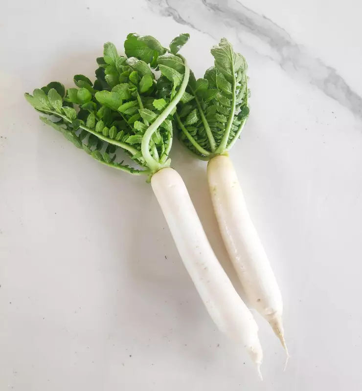 White Radish (Mooli) 500 Gms
