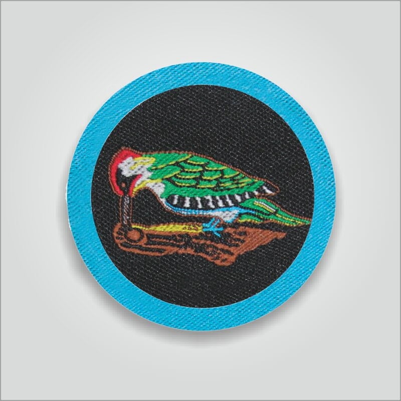 Bulbul Six's Emblem Woodpecker (Emb)