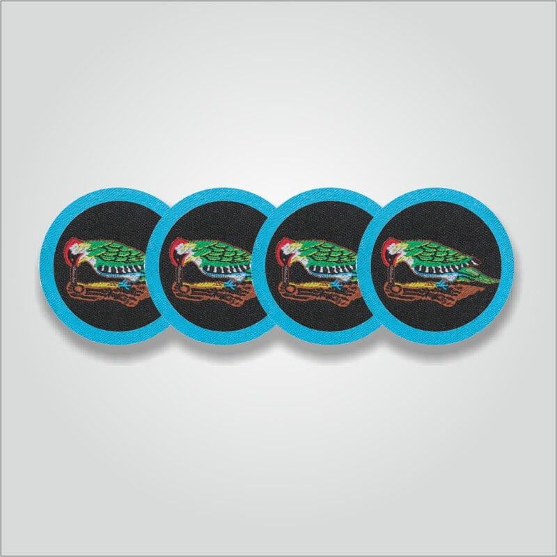 Bulbul Six's Emblem Woodpecker (Emb)