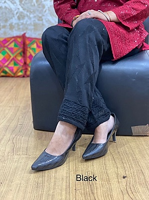 Woolen Knitted Pant - Black