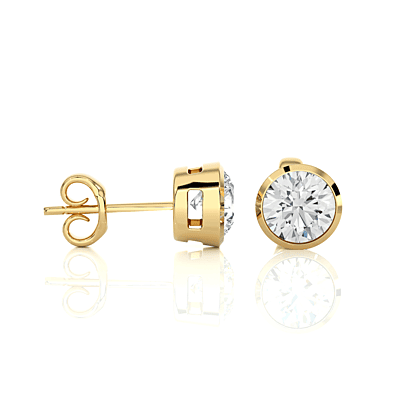 Tara Crown Glow – Halo Diamond Studs