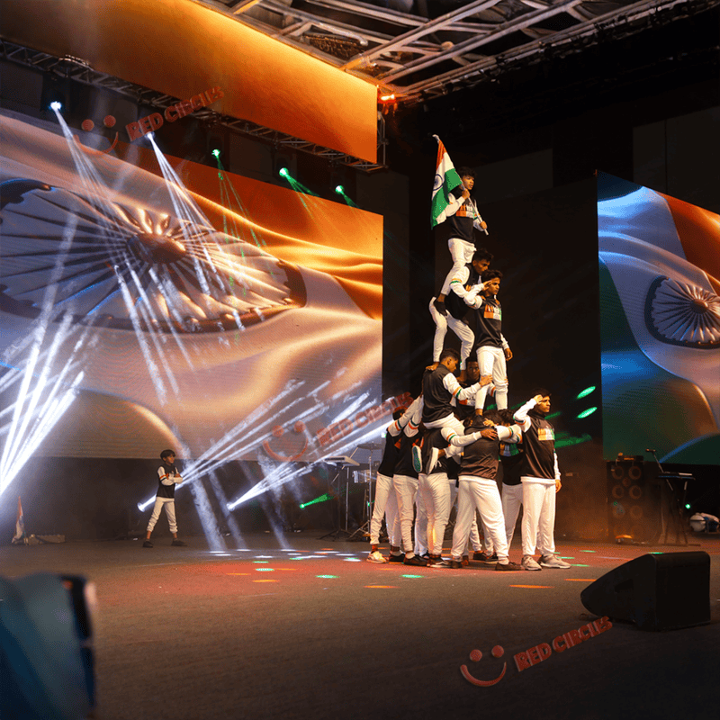 PERFORMANCE - ZERO GRAVITY CREW