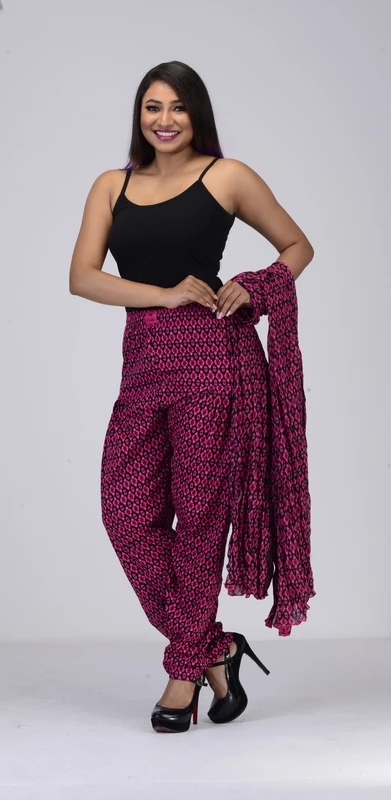 Women Printed Patiyala with Matching Stole