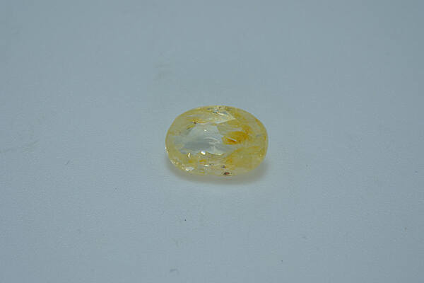 Yellow Sapphire 3.85 ct