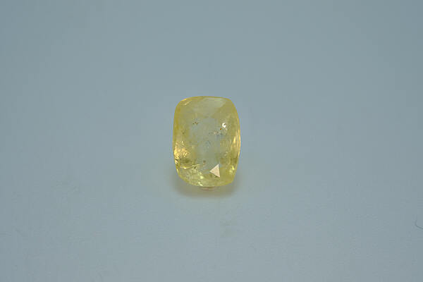 Yellow Sapphire 3.83 ct