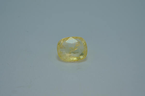 Yellow Sapphire 3.67 ct