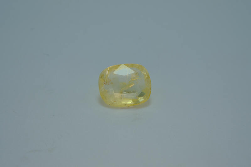 Yellow Sapphire 3.67 ct