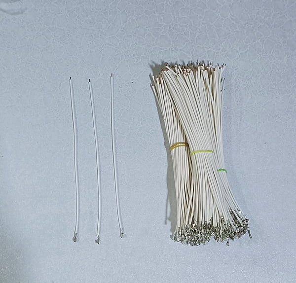 (RMCNN35)  14.38 FEMALE WHITE CRIMP WIRE (PACK OF 50)