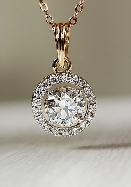 18KT Diamond Yellow Gold Pendant