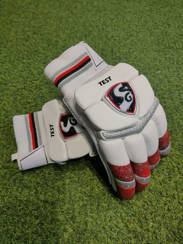 Cricket Batting Gloves SG TEST Cricket Batting Gloves SG TEST
