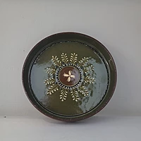Green Slip Design Plate