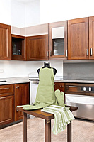 Kitchen Combo Set – Apron, Mitt, Holder & Towels