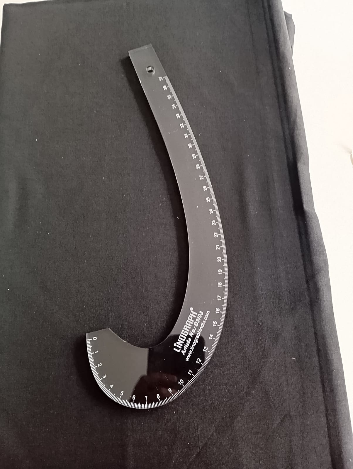 ARM HOLE CURVE SCALE