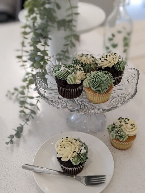 asorted mini cup cake