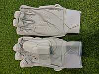 CRICKET BATTING PAD SG HILITE WHITE