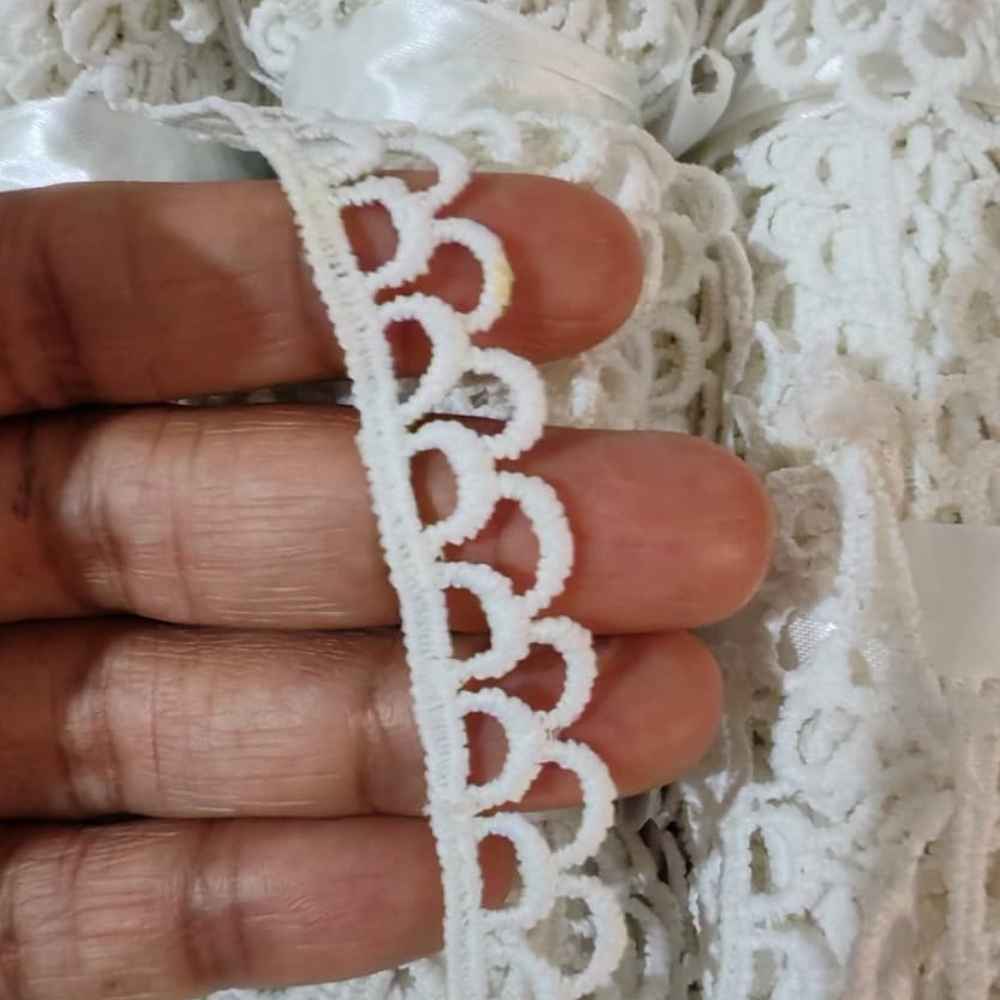 Lace Off white Design 23