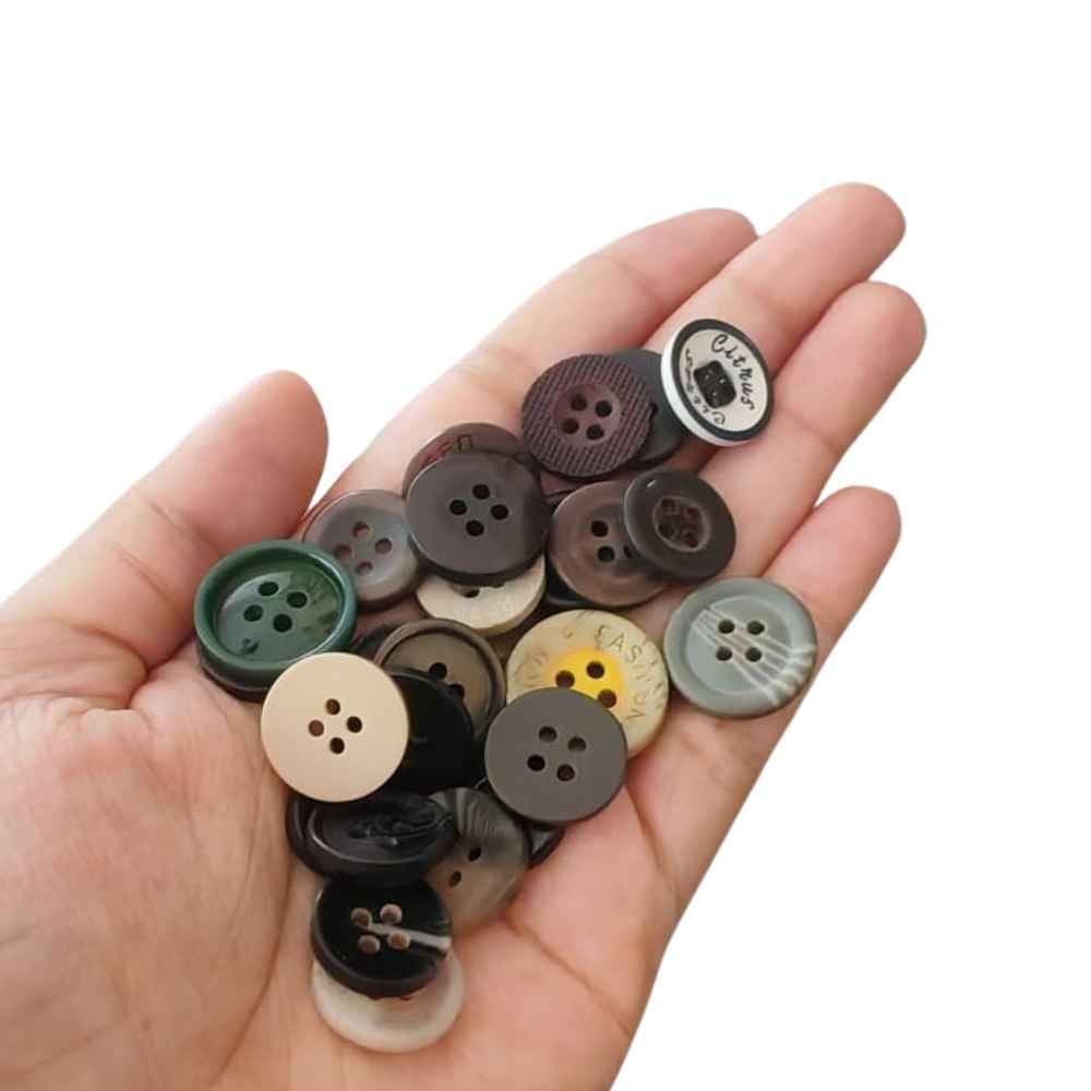 Plastic button mix- 10pc Plastic button mix- 10pc