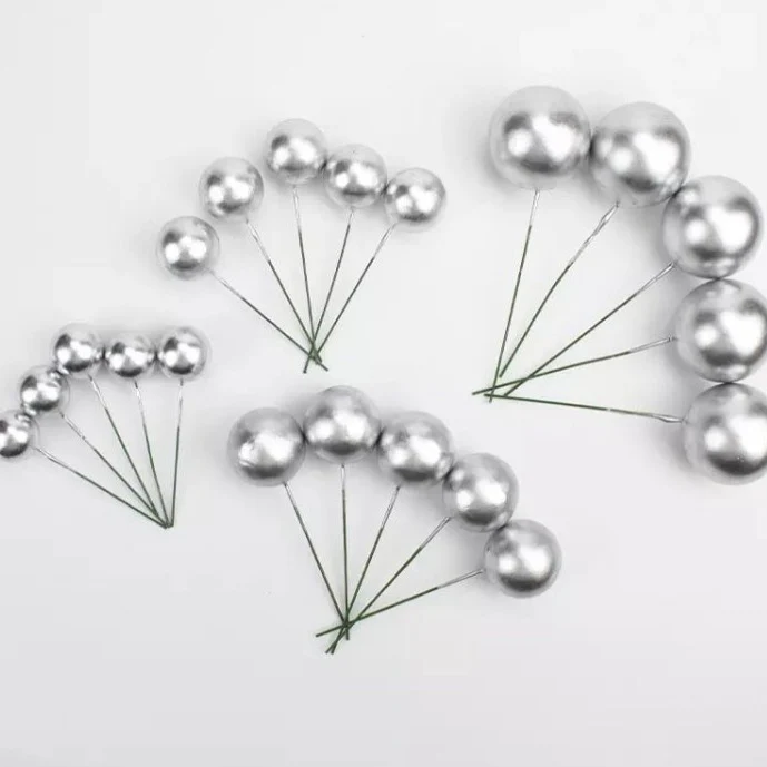 Faux balls Silver