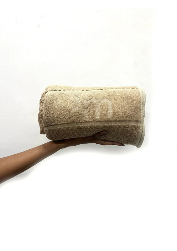 Bamboo Hand Towel -  Small Size Bamboo Fitness Towel /Antibacterial, Super Absorbent, Super Soft for Gym, Workout, Yoga | Lightweight & Multipurpose (sweet caramel)