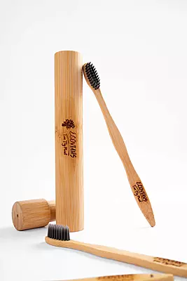 Eco friendly bamboo toothbrush carrying case for travelers
