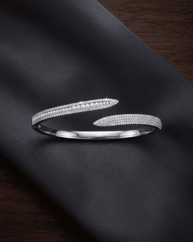 925 Silver Opulent Overlap Pearl & Pavé Bangle