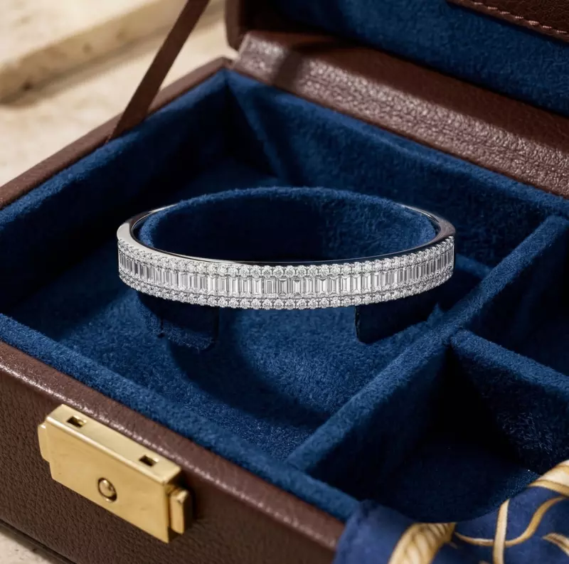 925 Silver Infinite Radiance Baguette Bangle
