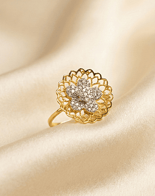 18 kt basket ring