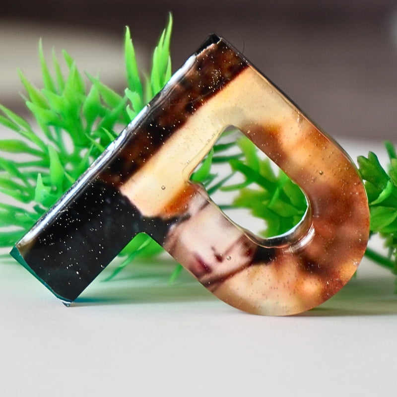 'P' BTS PHOTO LETTER KEYCHAIN(LKP0003)