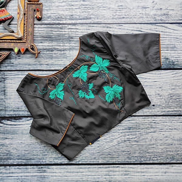 Black Seedless Grapes Blouse
