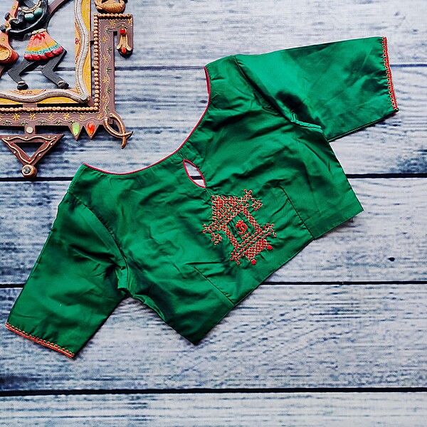 Chariot Kolam Green Blouse