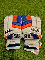 Cricket Batting Gloves -SS PLATINO