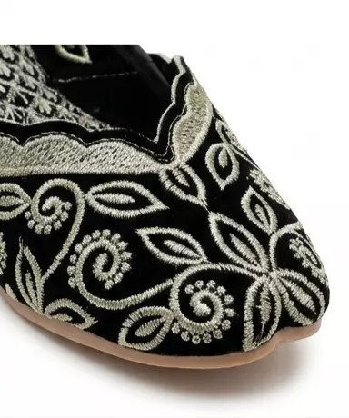 ETHNIC KASHMIRI JUTI