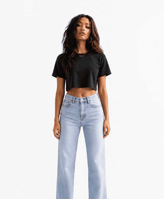 BLACK-CROP TOP