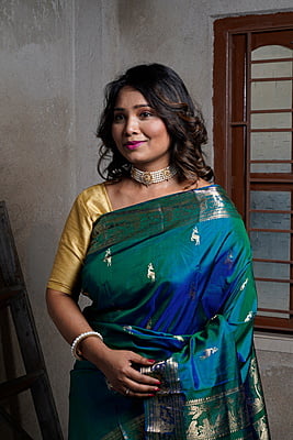 Blue Green Dual tone Heeran Swarnachari